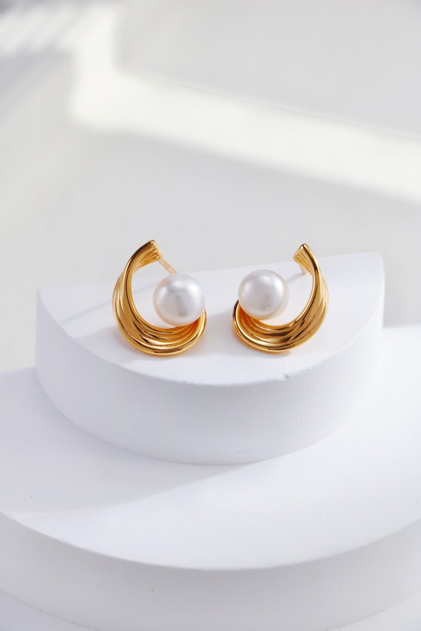 Curly Peral Earring