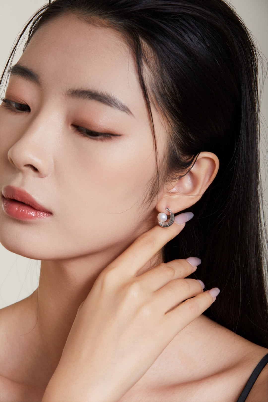 Curly Peral Earring