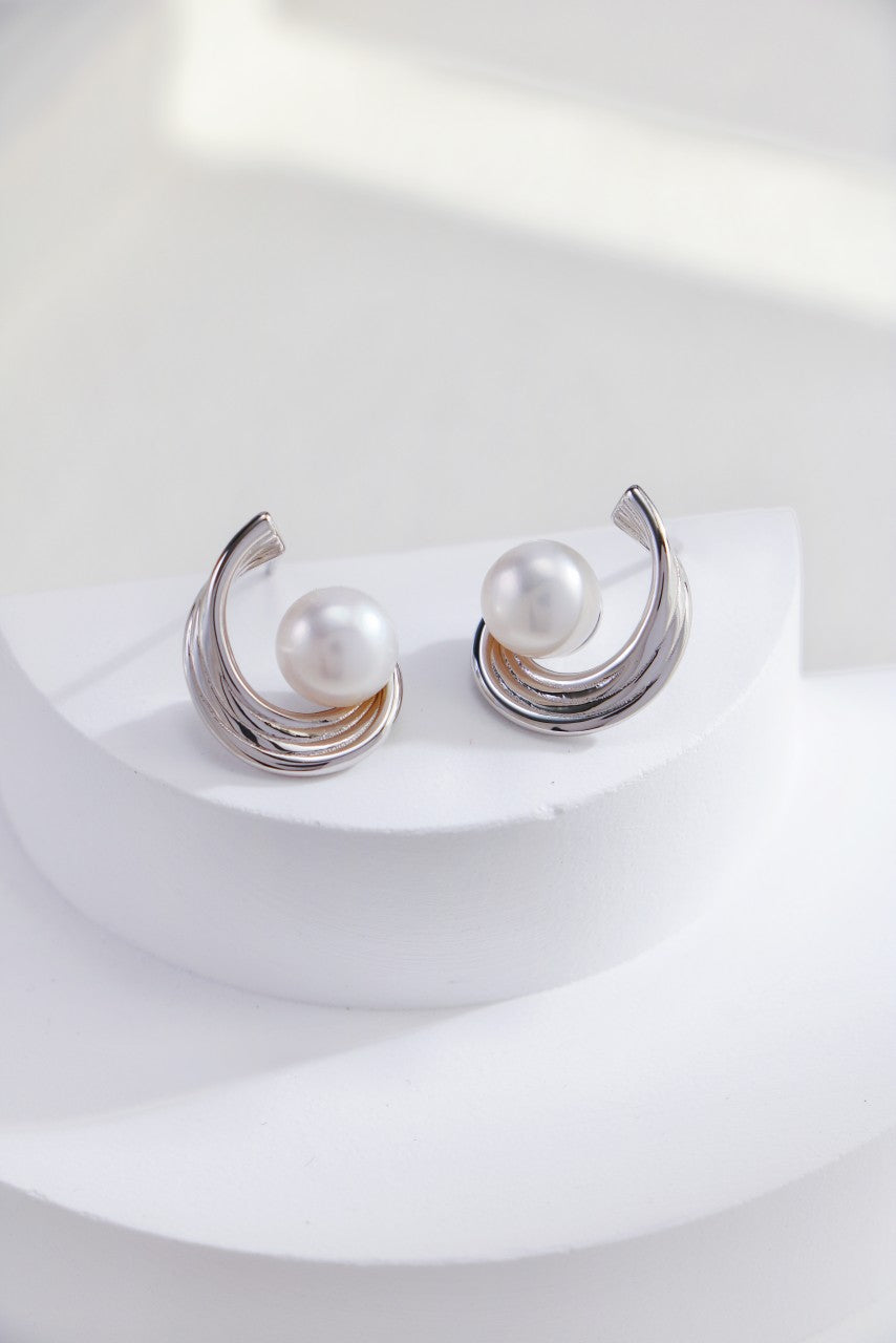 Curly Peral Earring