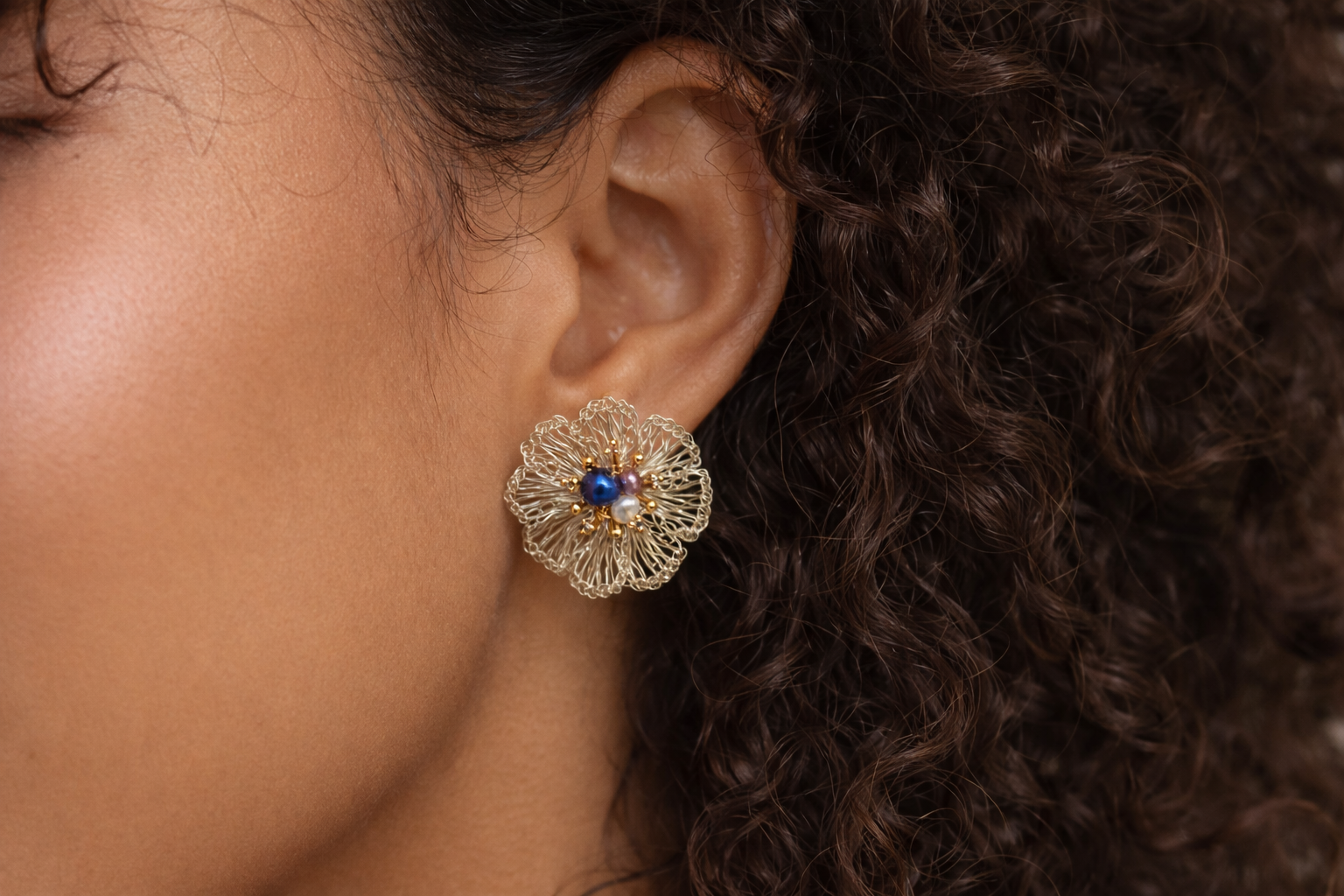 Grey flower earrings